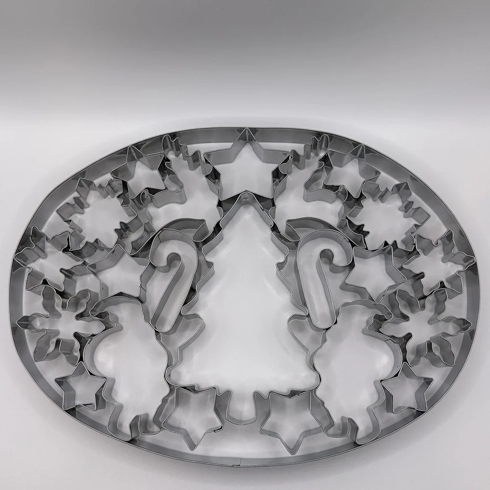 Williams Sonoma Christmas Cookie Cutter Plaque